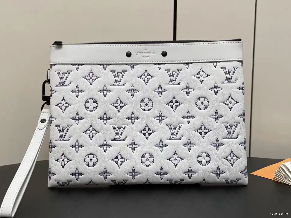 First bags ru POCHETTE LOUIS VUITTON TO-GO-30*21.5*2cm 0528